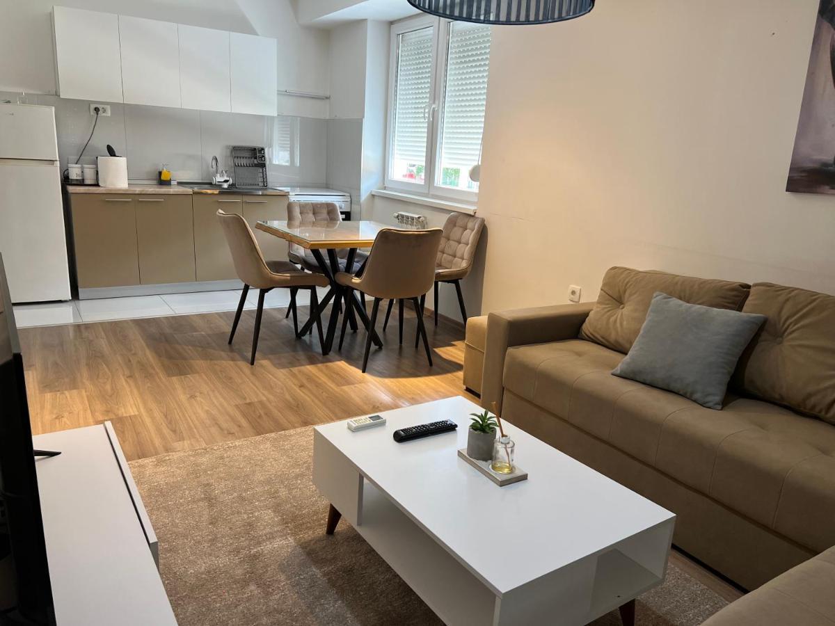 Skopje Apartments Near Central Bus Station Jk Apartments Εξωτερικό φωτογραφία